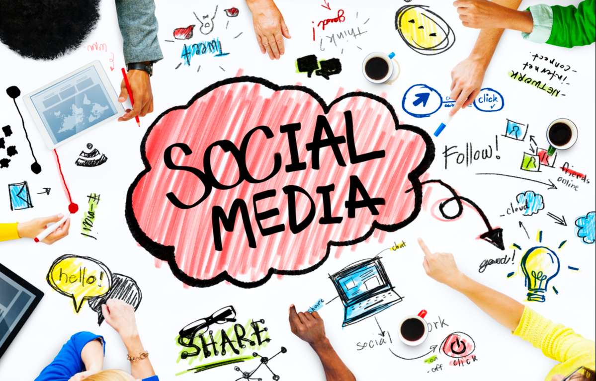 Business People with Social Media Concept (R) (S)