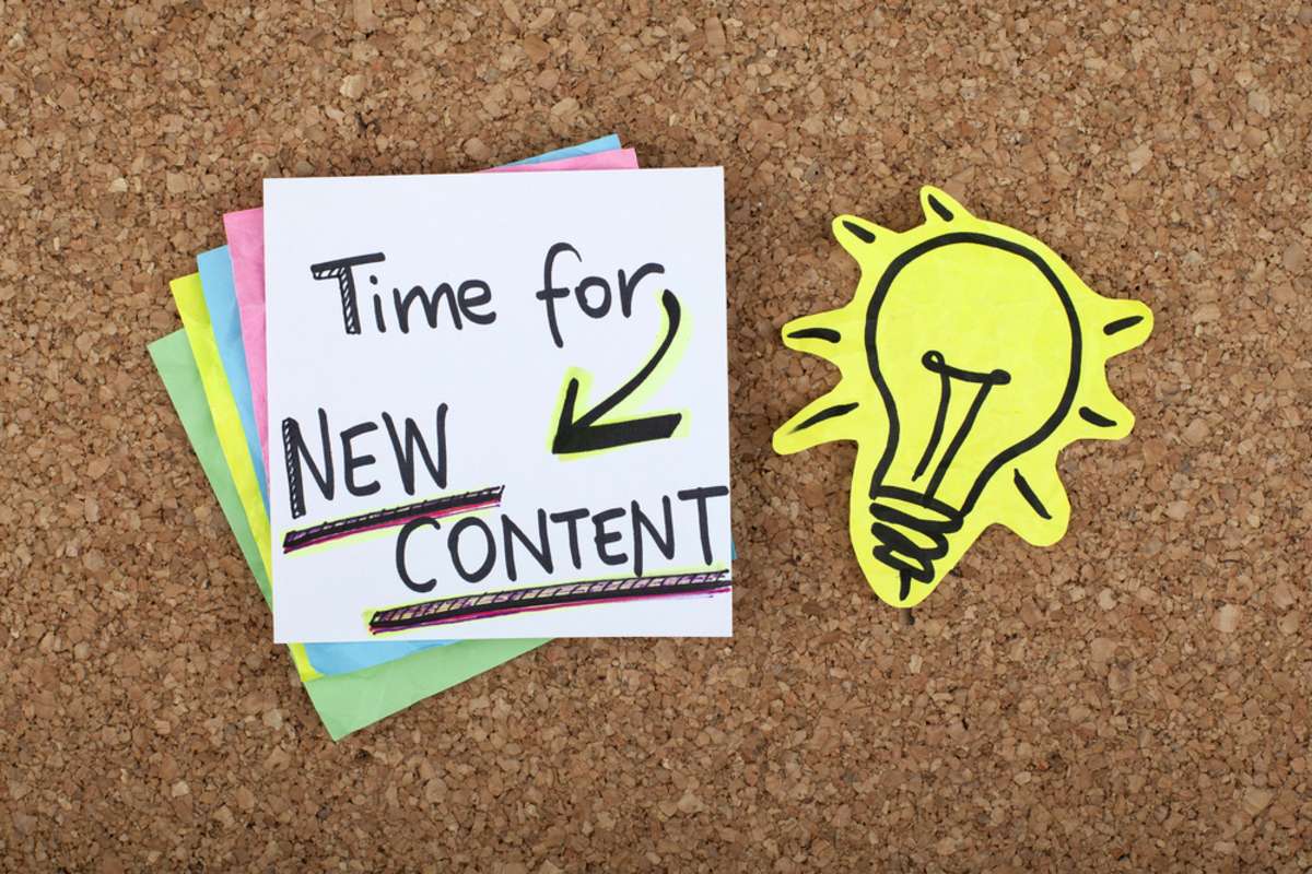 Time for new content in sticky note website content update process concept