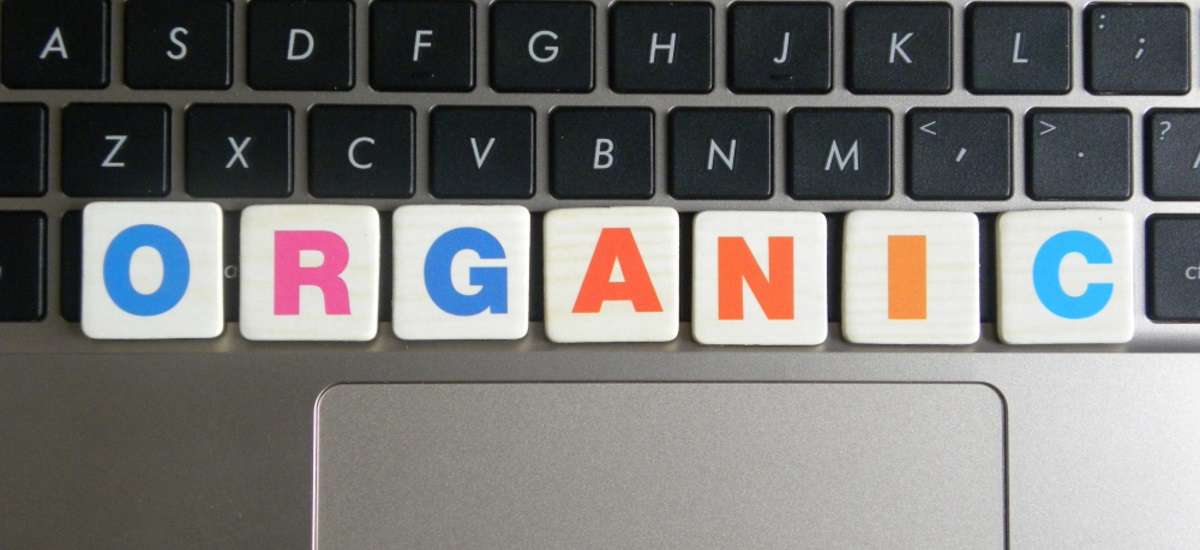 Word Organic on keyboard background 02